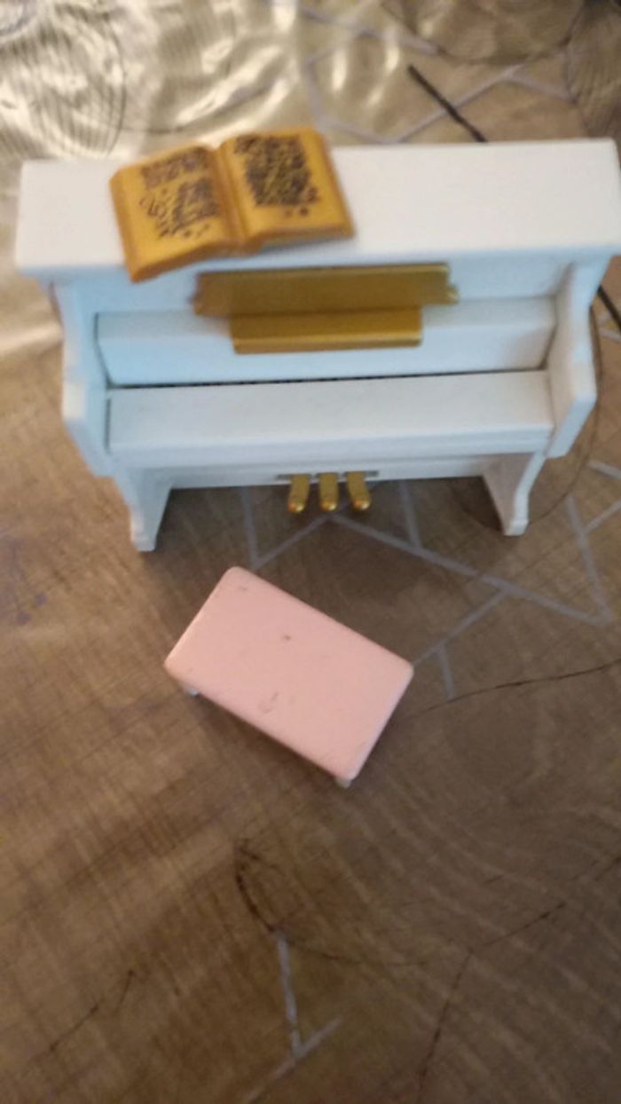 Piano Sylvanian banc