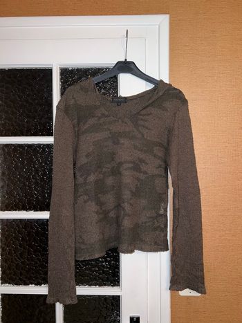 Petit pull à capuche