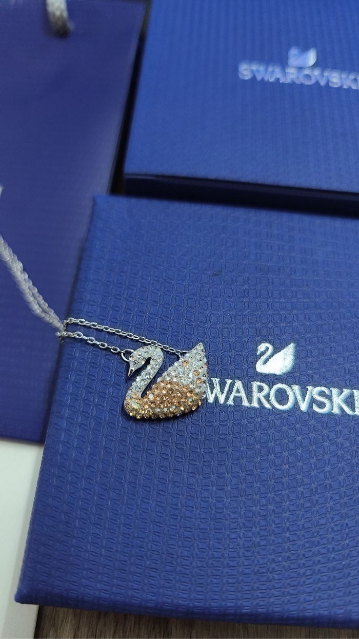 collier Swarovski de cygne coloré champagne