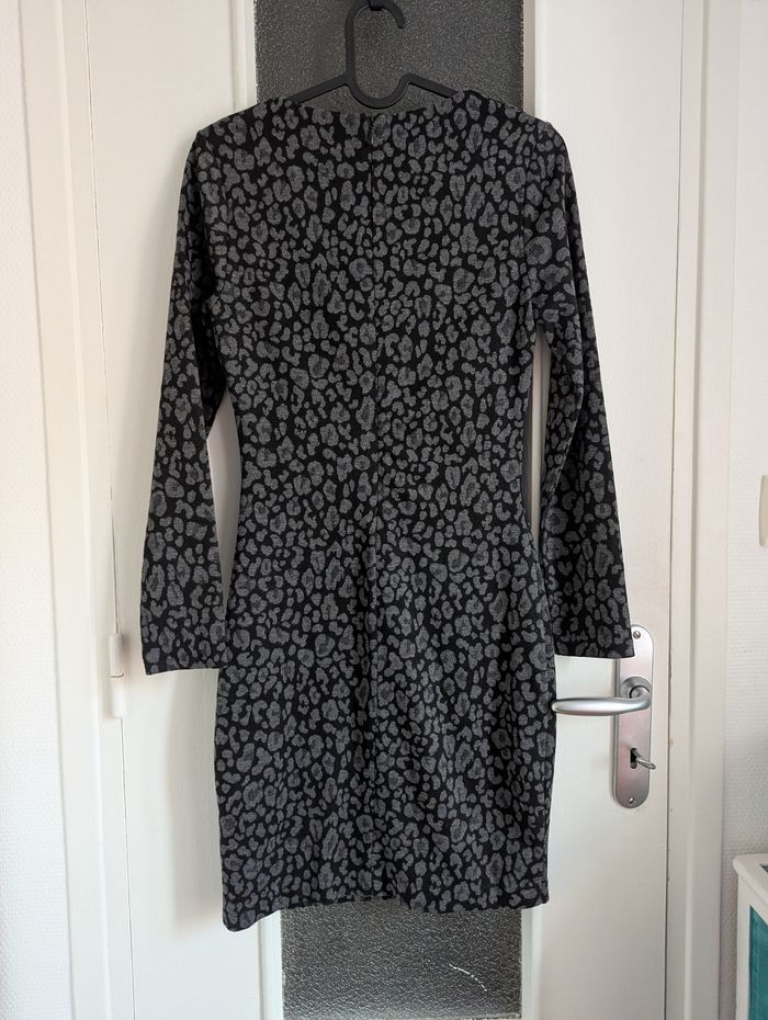 Robe léopard gris et noir mango taille s - photo numéro 3