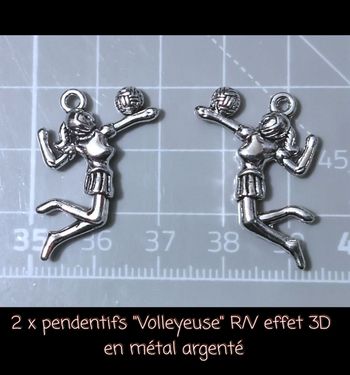 2 x pendentifs "Volleyeuse" R/V effet 3D en métal argenté