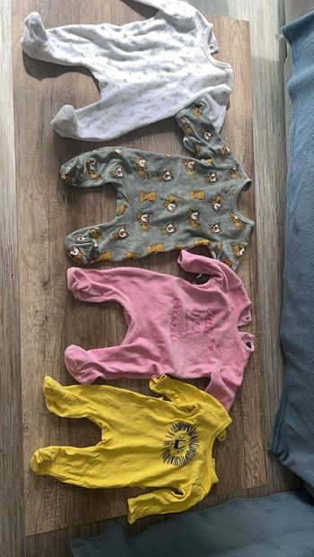 Lot 7 pyjamas 3 mois