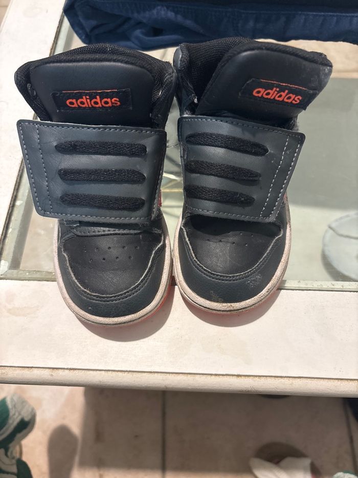 Chaussures Adidas petit garçon