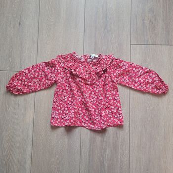 Très jolie Chemise rouge. Fille 2 ans. Marque Vertbaudet