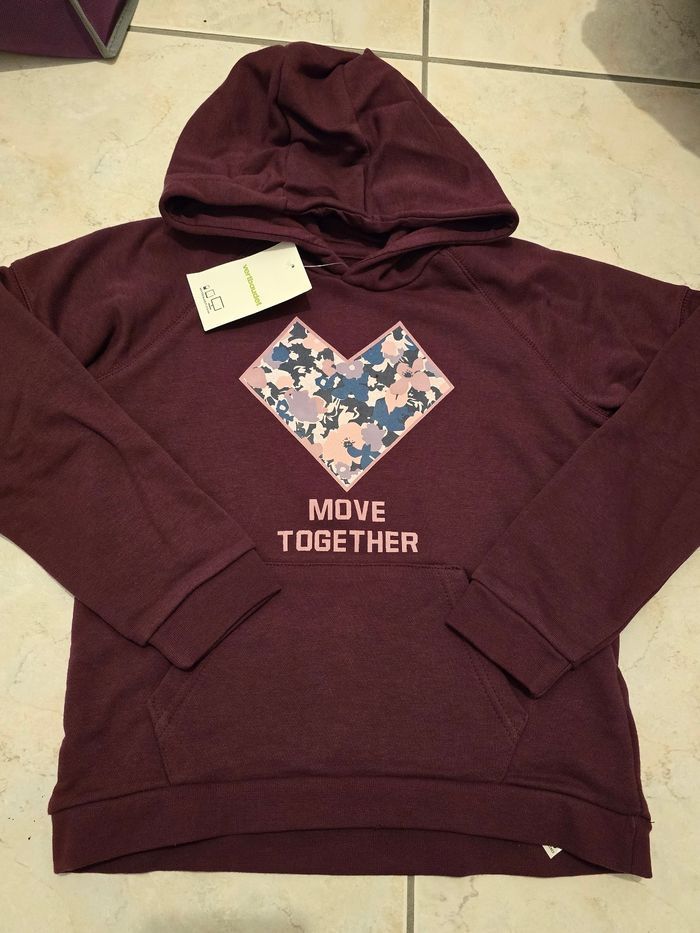 NEUFS (non portés)🏷🏷🤩😍🥰 superbes  sweat et teeshirt ml 10 ans fille 🩷🩷🩷🤩 - photo numéro 3