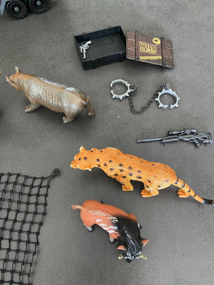 Animaux du zoo + véhicules + cages + personnages - photo numéro 5