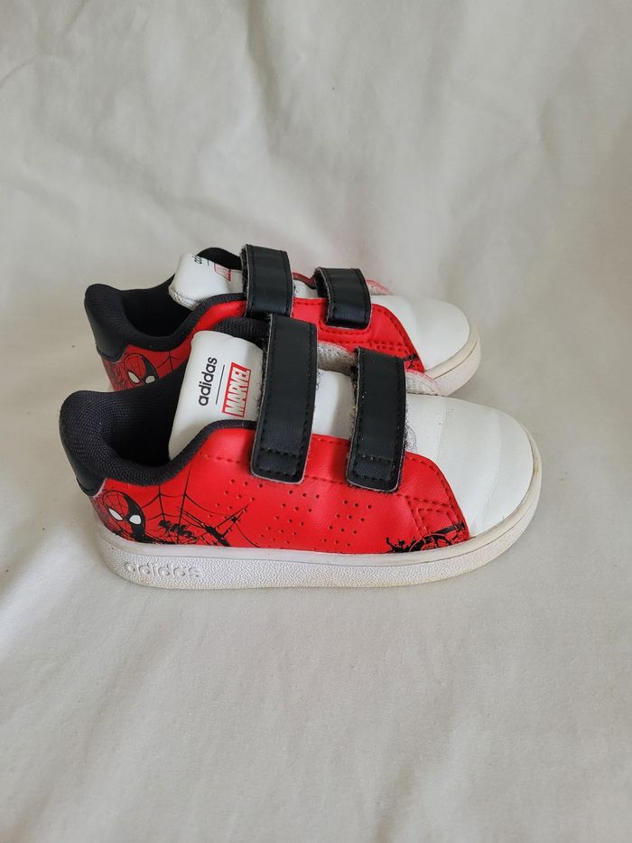 Chaussure adiddas - photo numéro 2