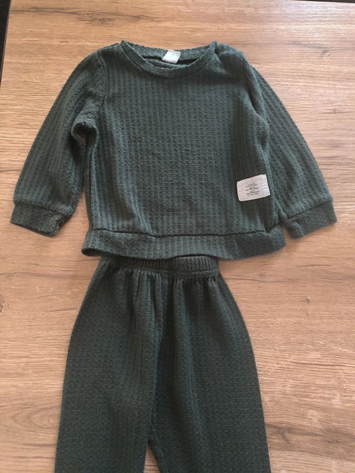 Ensemble bébé - photo numéro 3