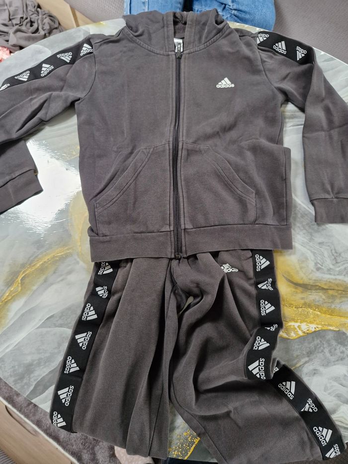 Survêtement adidas