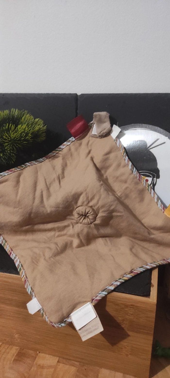 Doudou Ane Paco Plat Bleu Marron Noukie's escargot jaune croix blanc - photo numéro 2