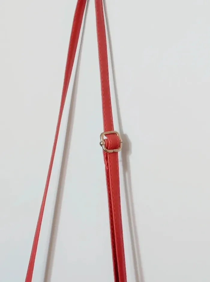 Pochette bandoulière corail pompon effet cuir vintage - photo numéro 6