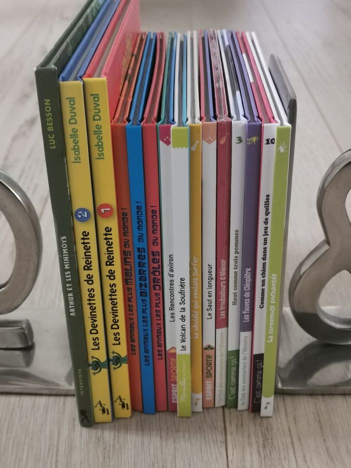 Lot 13 livres pour enfants - comme neufs - photo numéro 3