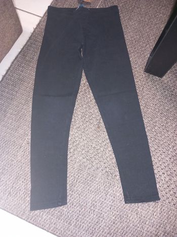Legging noir primark 6/7 ans tbe 