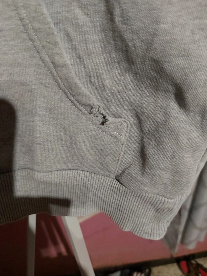 Pull à capuche - photo numéro 2