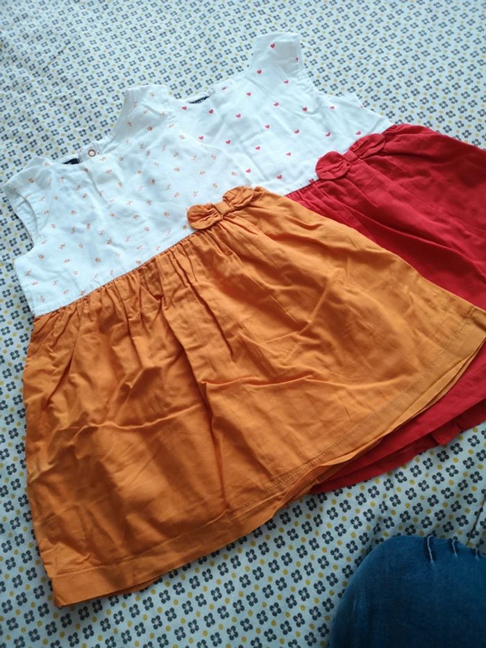 Lot 2 robes 18 mois