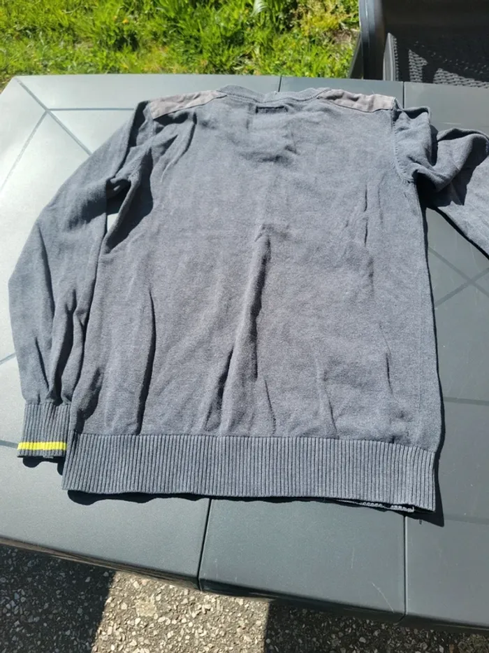 Joli pull 13/14 ans - photo numéro 4