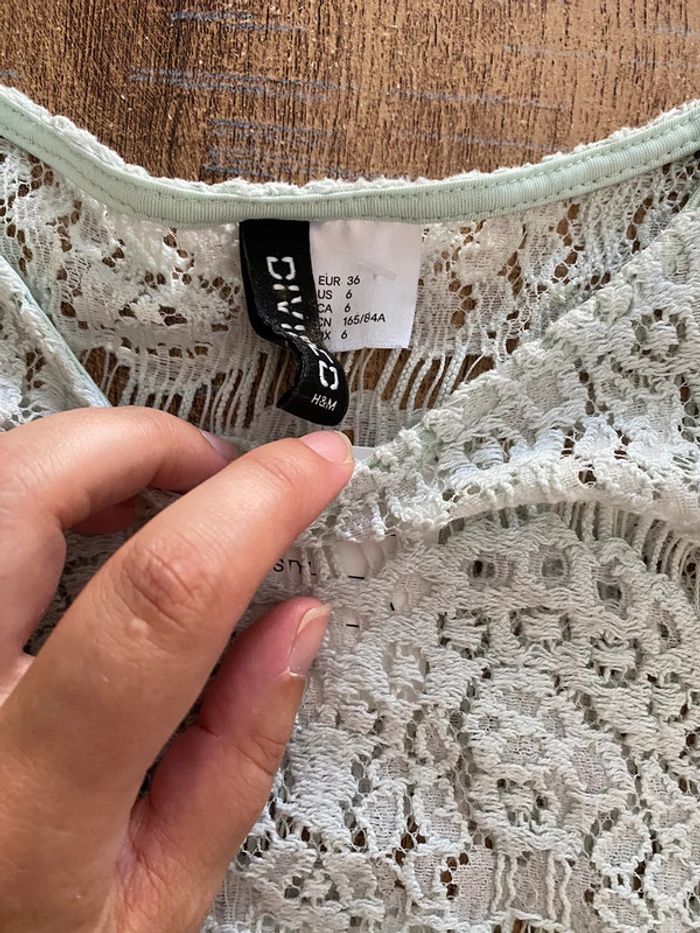 Crop top en dentelle taille 36 H&M - photo numéro 3