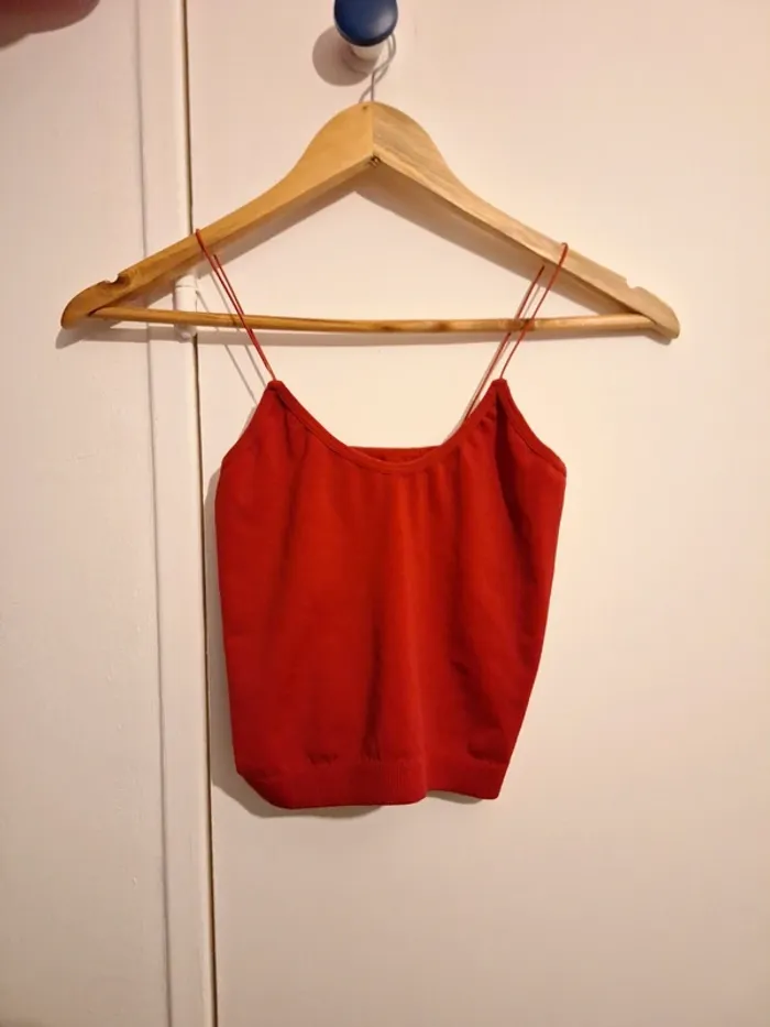 Petit débardeur femme rouge 🔥 - photo numéro 2