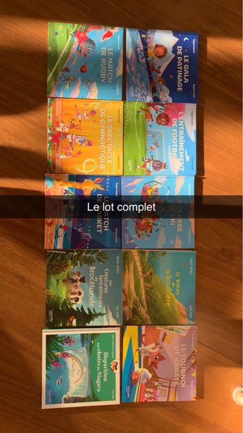 Lot complet 10 livres neufs McDo