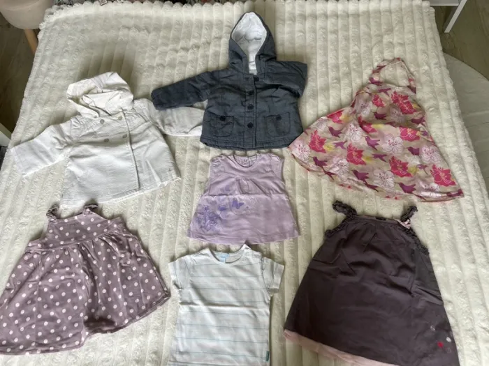 Lot 20 articles filles 12 mois - photo numéro 2