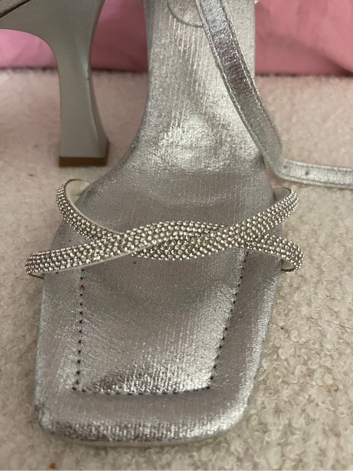 Sandales à talons argentées London & London – Taille 38 - photo numéro 3