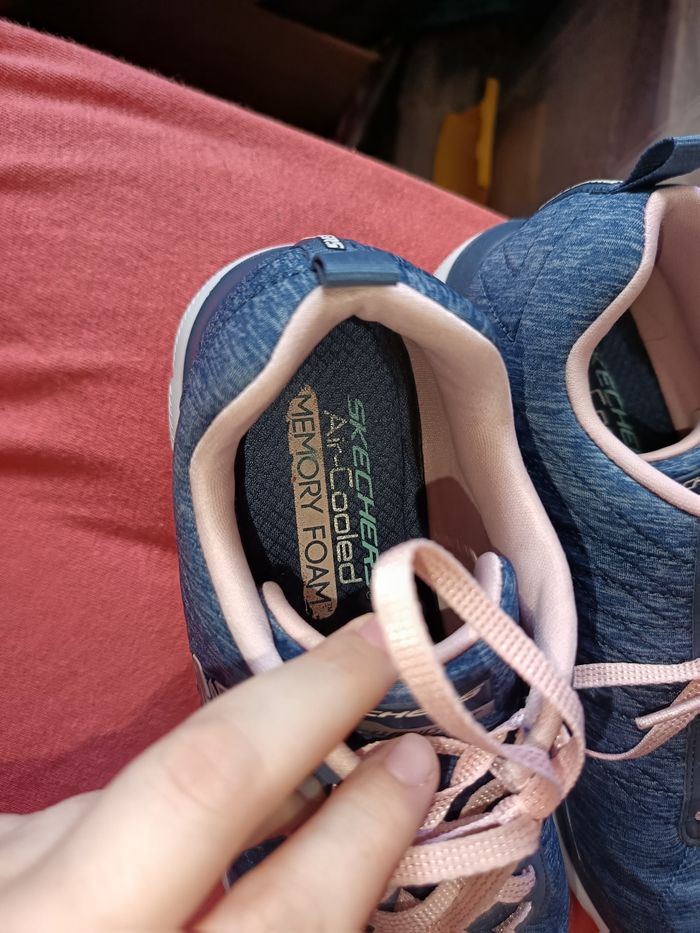 Baskets sketchers - photo numéro 2
