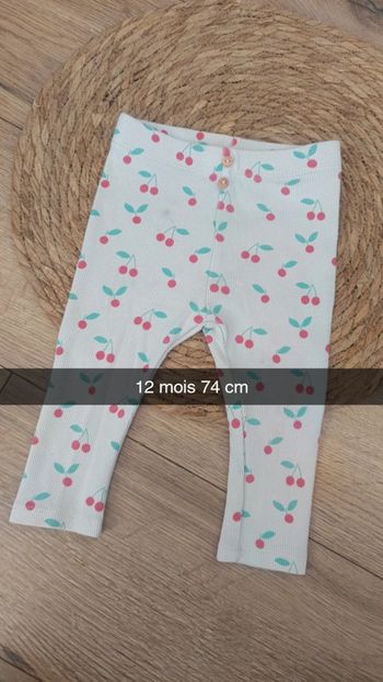 Legging côtelé Kiabi 12 mois blanc et cerise
