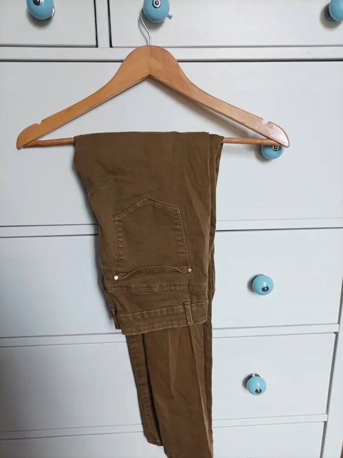 Pantalon femme kaki/camel Zara T38