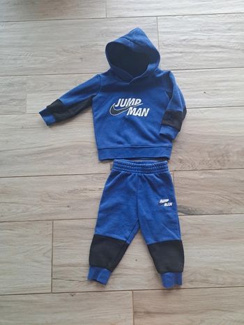 Ensemble Nike