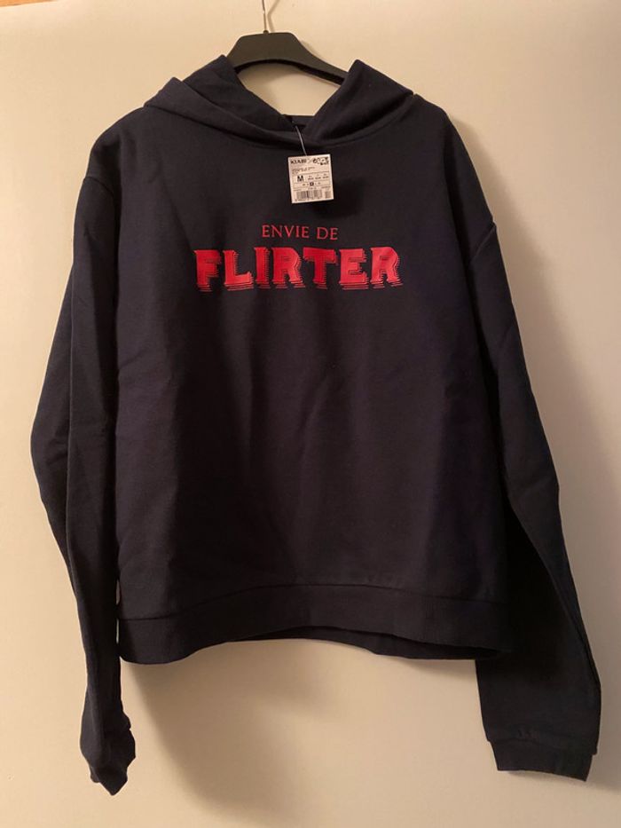 Sweat à capuche « envie de flirter » Kiabi Taille M