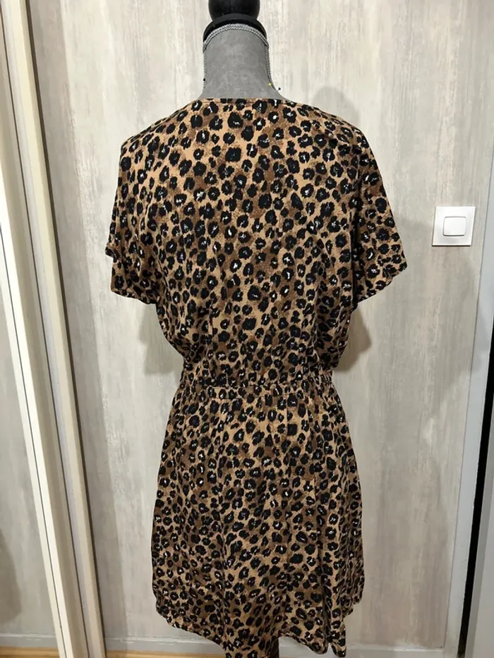 Robe marron et noir - photo numéro 6