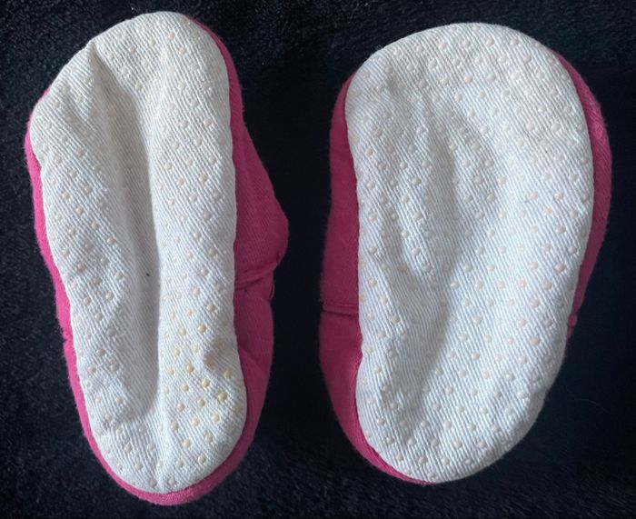 Chaussons 3/6 mois - photo numéro 2