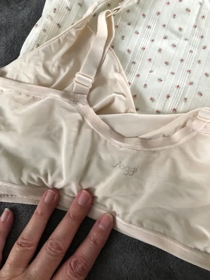 Lot brassière XL primark/sloggi - photo numéro 2