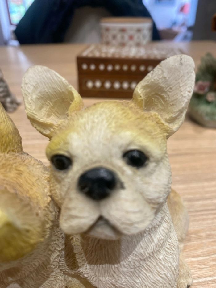 Duo de petits bouledogues français en résine - photo numéro 7