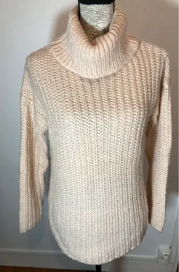 Pull chaud Etam