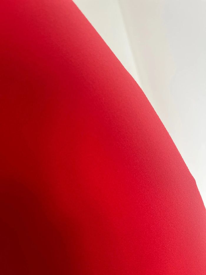 Robe rouge Quinze Heures Trente Paris - photo numéro 13