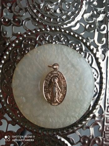 Pendentif religieux 💛