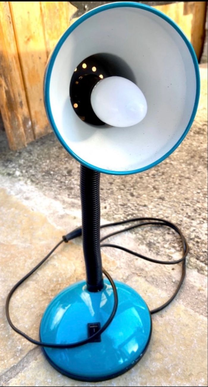 Belle lampe couleur bleu enfant - photo numéro 2