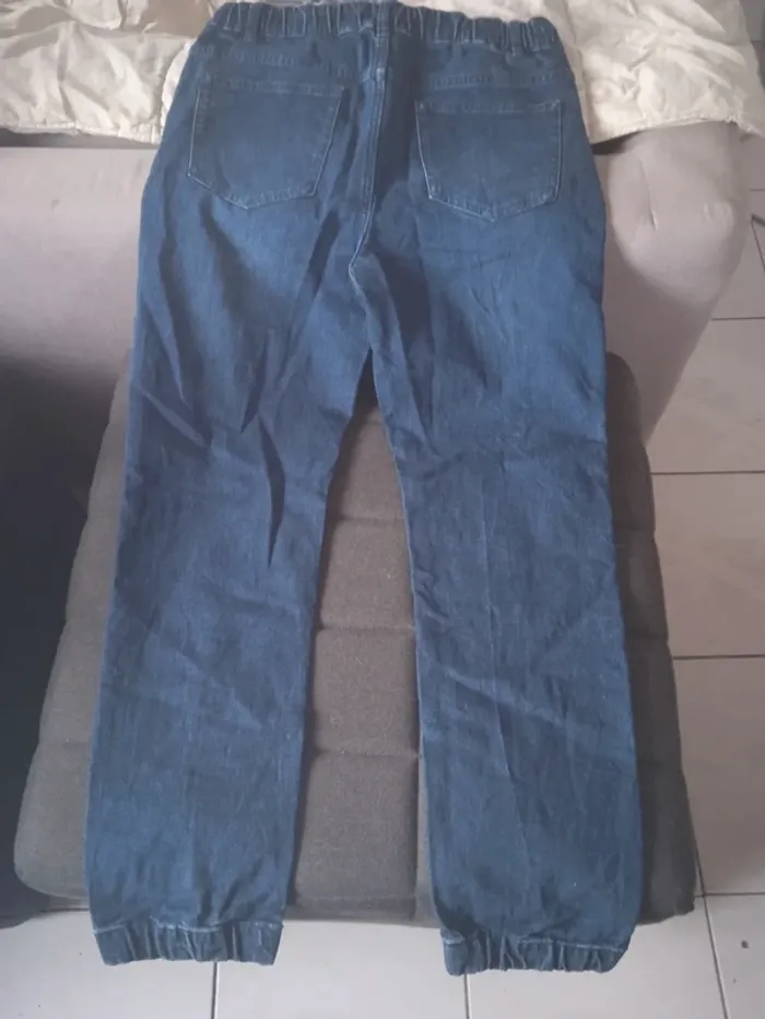 Pantalon type Jean serré en bas - photo numéro 3