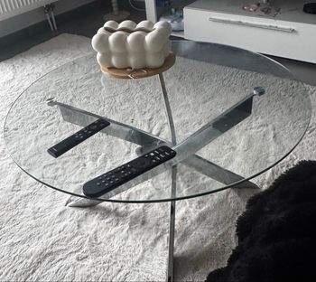 TABLE BASSE RONDE EN VERRE 
