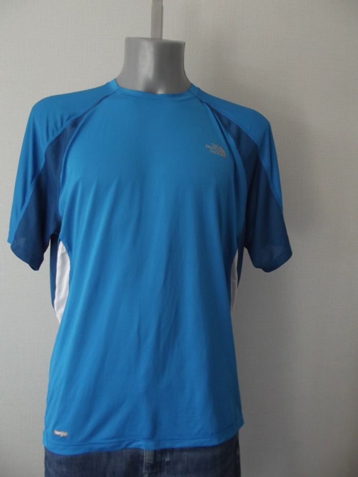T-shirt bleu flight série The north face taille XL - photo numéro 2