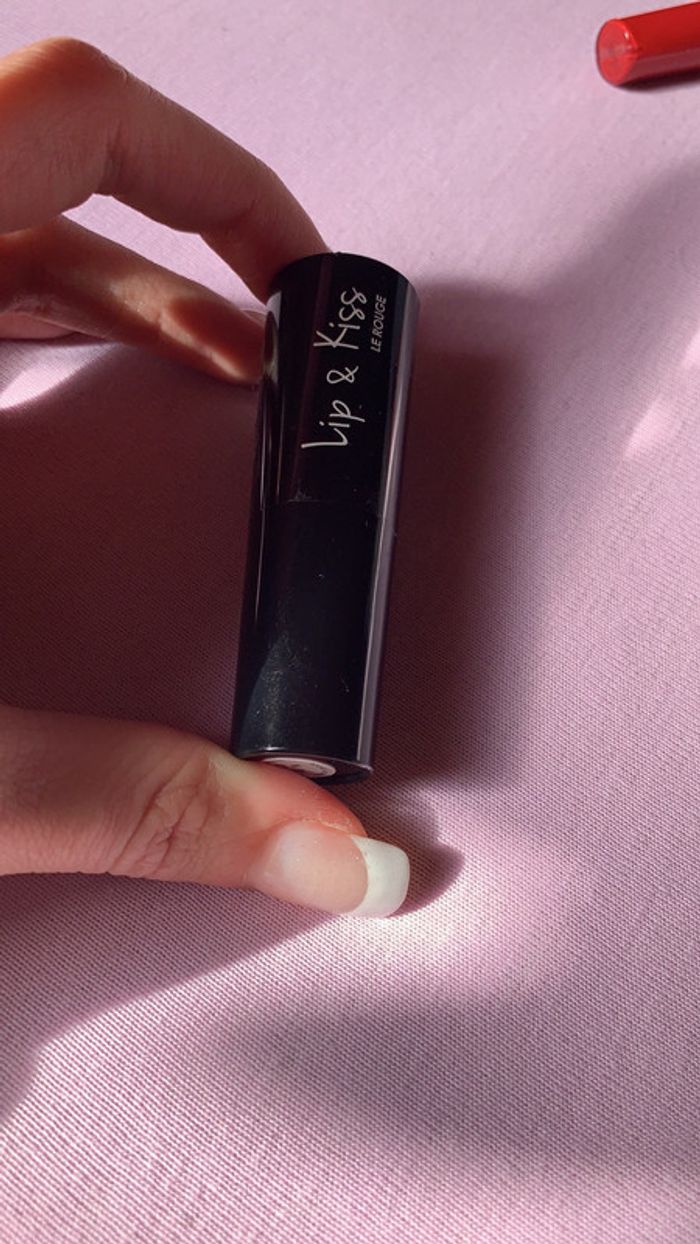 Rouge à lèvres - photo numéro 2