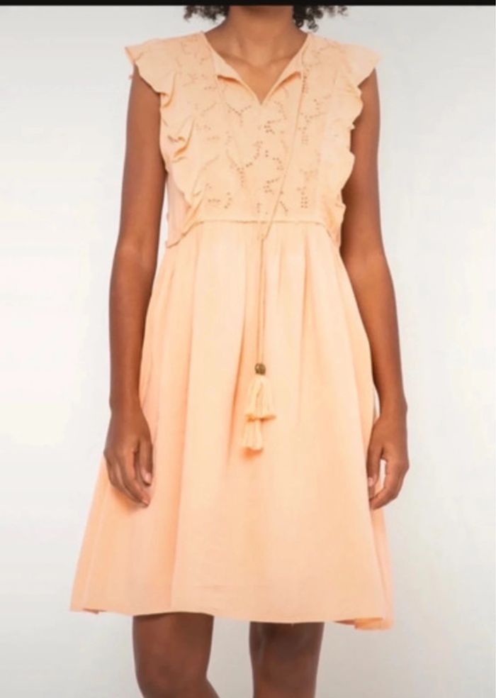 Robe volantée neuve - photo numéro 5