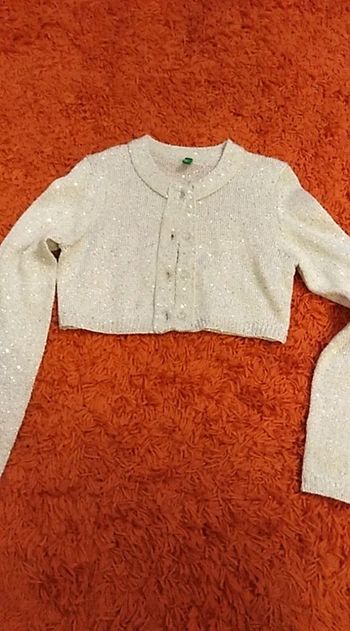 Gilet court argenté UCB taille 8 ans