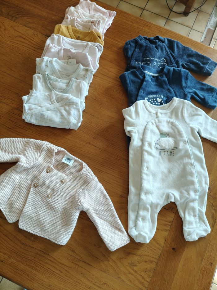 Lot vêtements - photo numéro 2