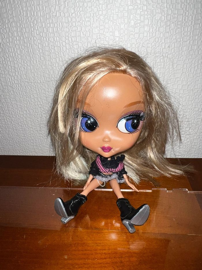 Poupée mattel rockabelle beauty cuties 2006, Style Blythe - photo numéro 4