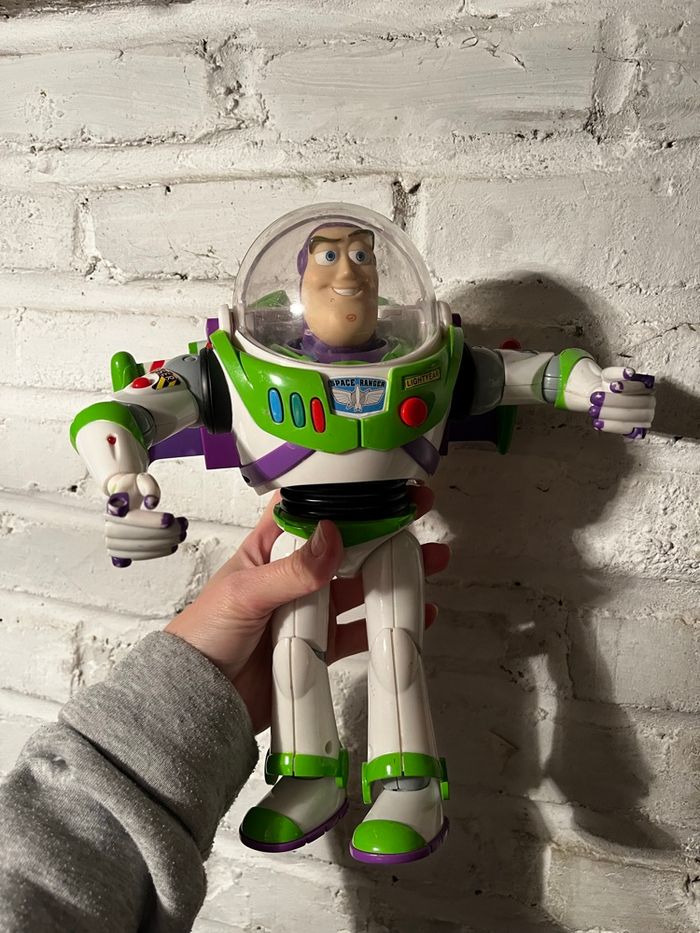 Buzz l’Éclair Disney Store – Version française – 30 cm - photo numéro 4