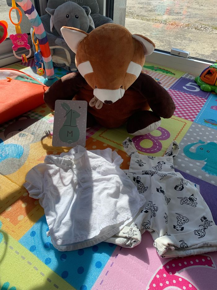 Ensemble avec petite salopette