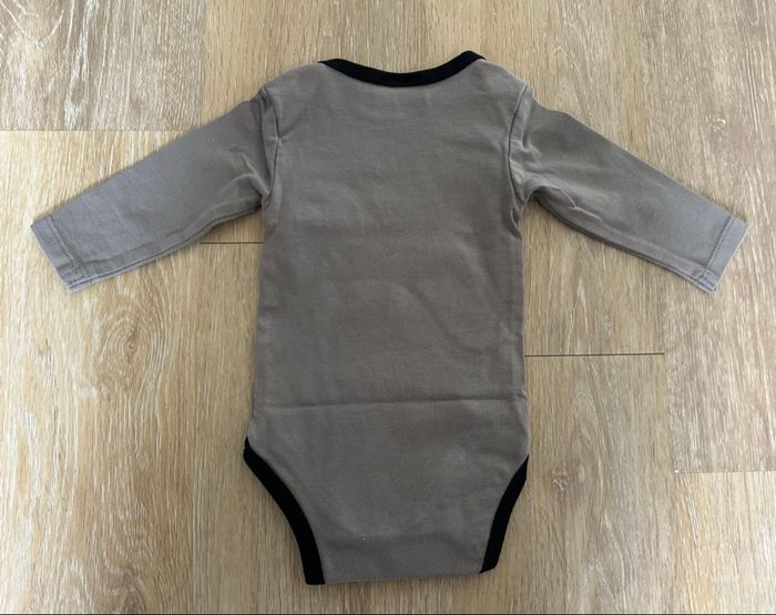 Body Mickey manches longues taille 3 mois - photo numéro 2