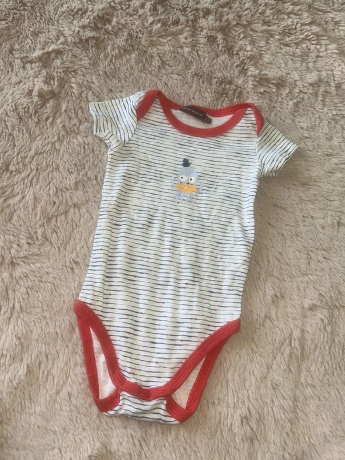 lot de 5 bodies fille 6 mois - photo numéro 4